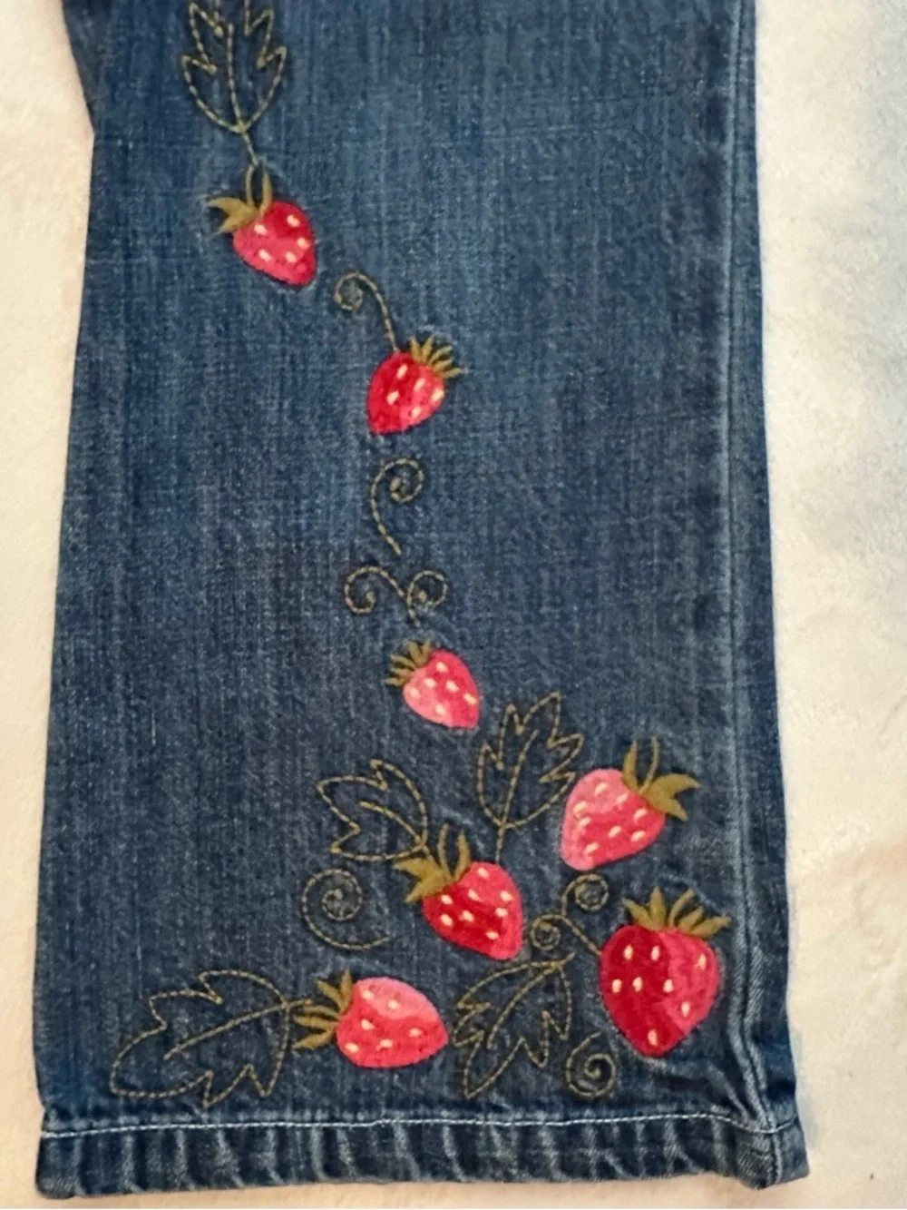 Vintage Gymboree 2003 Strawberry Patch Flare Denim Jeans Girls 5 Embroidered